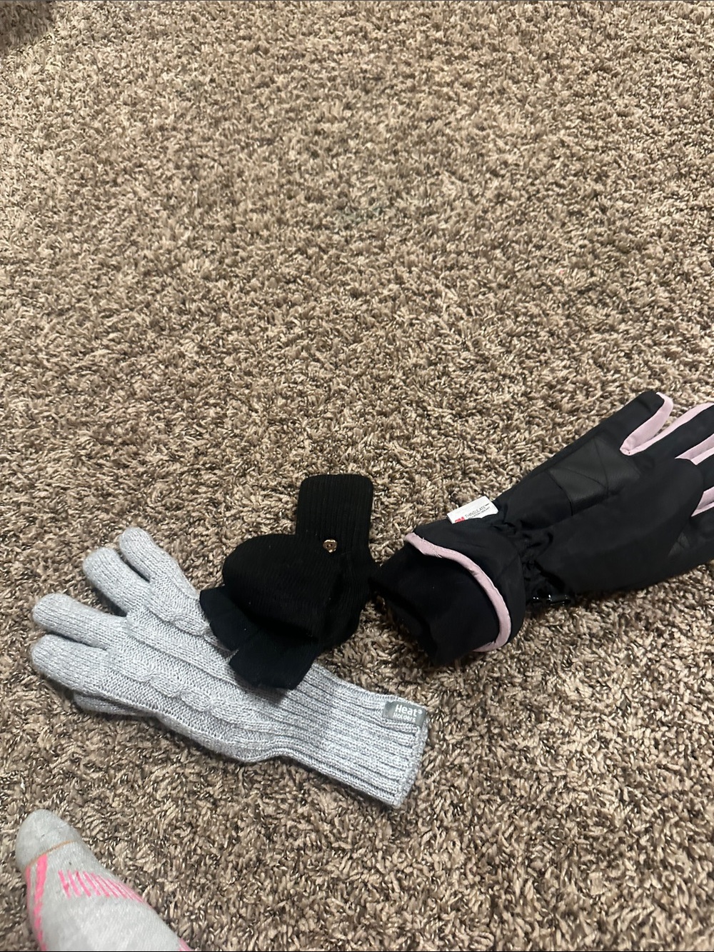 H&M Kids Black and Light Gray Winter Mittens & Gloves